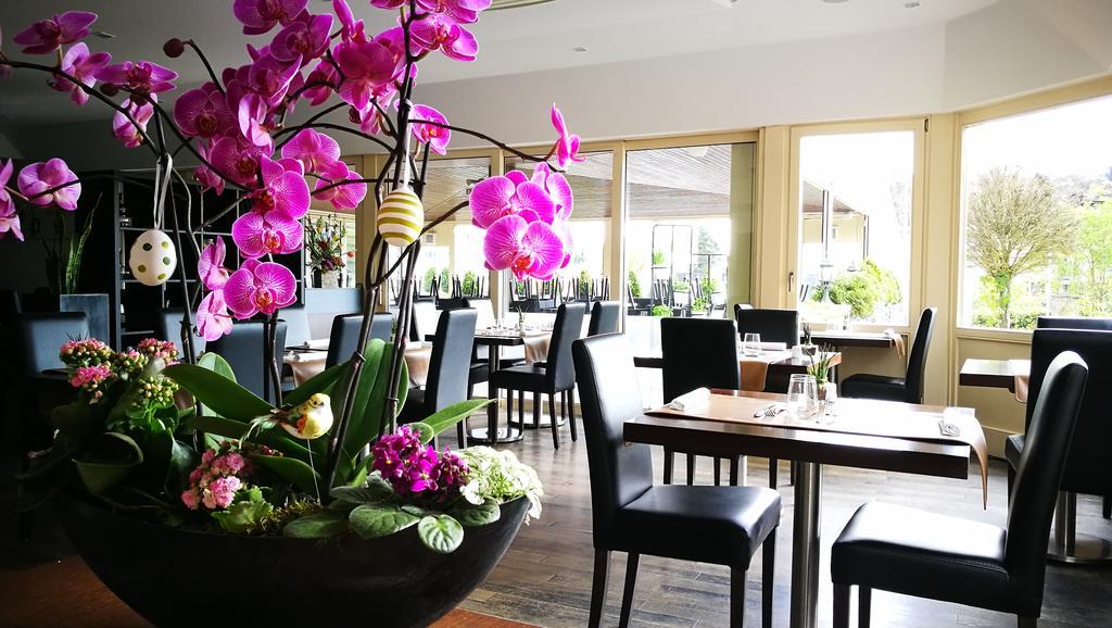 Bivius Hotel Restaurant Luxembourg Штрассен Екстер'єр фото